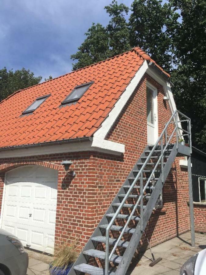 Ro i skoven - men tæt på byen Lejlighed Varde Eksteriør billede